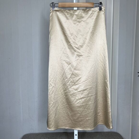 Mable Satin Midi Skirt Nude Beige Color Deep Slit Buttons Zip Closure Size M - Picture 7 of 8